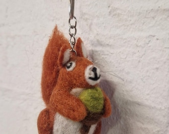 Squirrel Keyring: 100% Wool | Pachamama