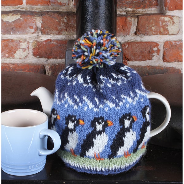 Puffin Tea Cosy, Hand gebreide wol Puffin Cosy, Fair Trade Handgemaakte Cosy, Puffin Pot Warmer, Pachamama Theepot, Gevoerde Thee Cosy, Past 6 Cup Pot