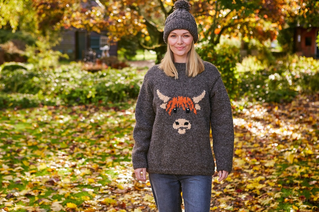 Highland Cow Art Print Knit Pullover Sweater