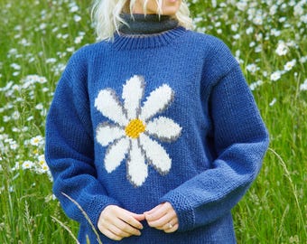 Women's Knitted Daisy Jumper - Denim Blue, 100% Wool | Pachamama