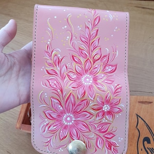 Cartera única de cuero rosa con diseño ucraniano Petrykivka y cierre de moneda argentina auténtica