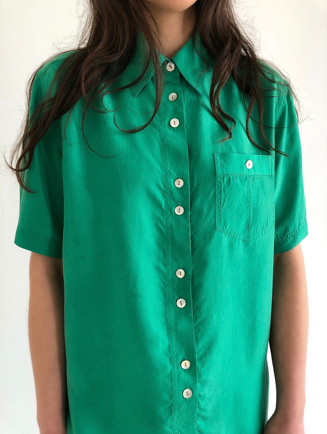 Chemisier vintage de chemise en soie vert émeraude Minimal Etsy