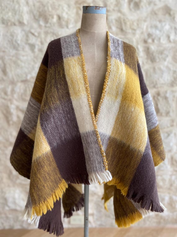 Vintage Bohemian Shawl Wrap - image 5