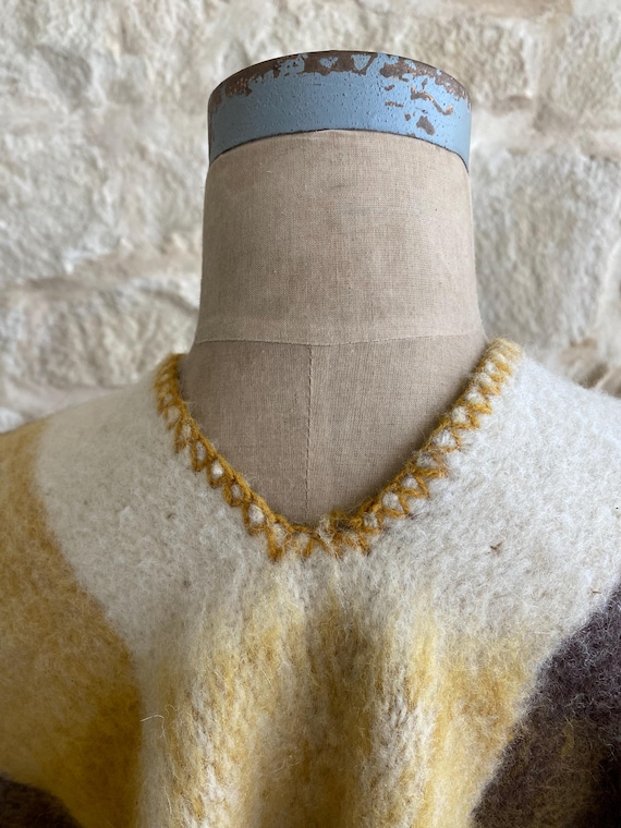 Vintage Bohemian Shawl Wrap - image 6