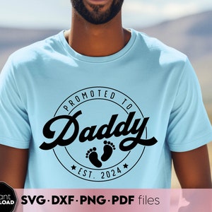 パパに昇格 推定 2025 SVG Png、赤ちゃん誕生のお知らせ svg パパ推定 2025 svg、新しいパパのお披露目 Png、パパ推定 2025 Png、パパの初めての赤ちゃんシャツ
