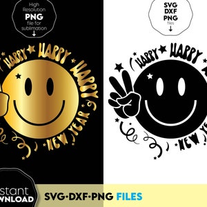 Op de afbeelding: Een digitaal grafisch ontwerp met een smiley die een vredesteken met de hand maakt. De tekst "HAPPY HAPPY HAPPY NEW YEAR" loopt rond het gezicht, vergezeld van kleine sterretjes en krullen. Het ontwerp is in goud en zwart weergegeven.
