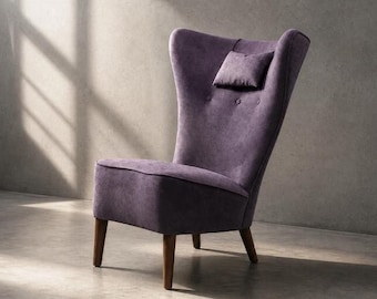 Poltrona de encosto alto com abas, estilo escandinavo moderno de meados do século XX, em carvalho e tecido roxo, década de 1950.