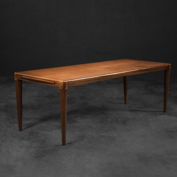 vintage Classic Mid-Century Scandinavian Danish Modern Rosewood Table basse avec plateau noir coulissant, années 1960