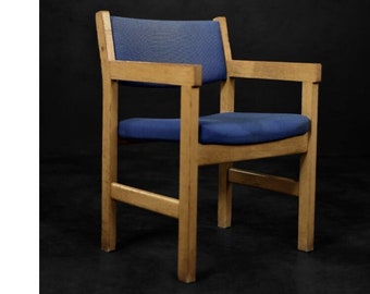 Vintage Mid-Century Modern Danish Oak & Blue Fabric Chair by Hans J. Wegner for Getama, 1960s