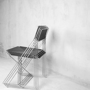 Minimalistische Metall X-Line Stühle von Niels Jérgen Haugesen für Hybodan, 1970er Jahre, 4er Set Bild 10