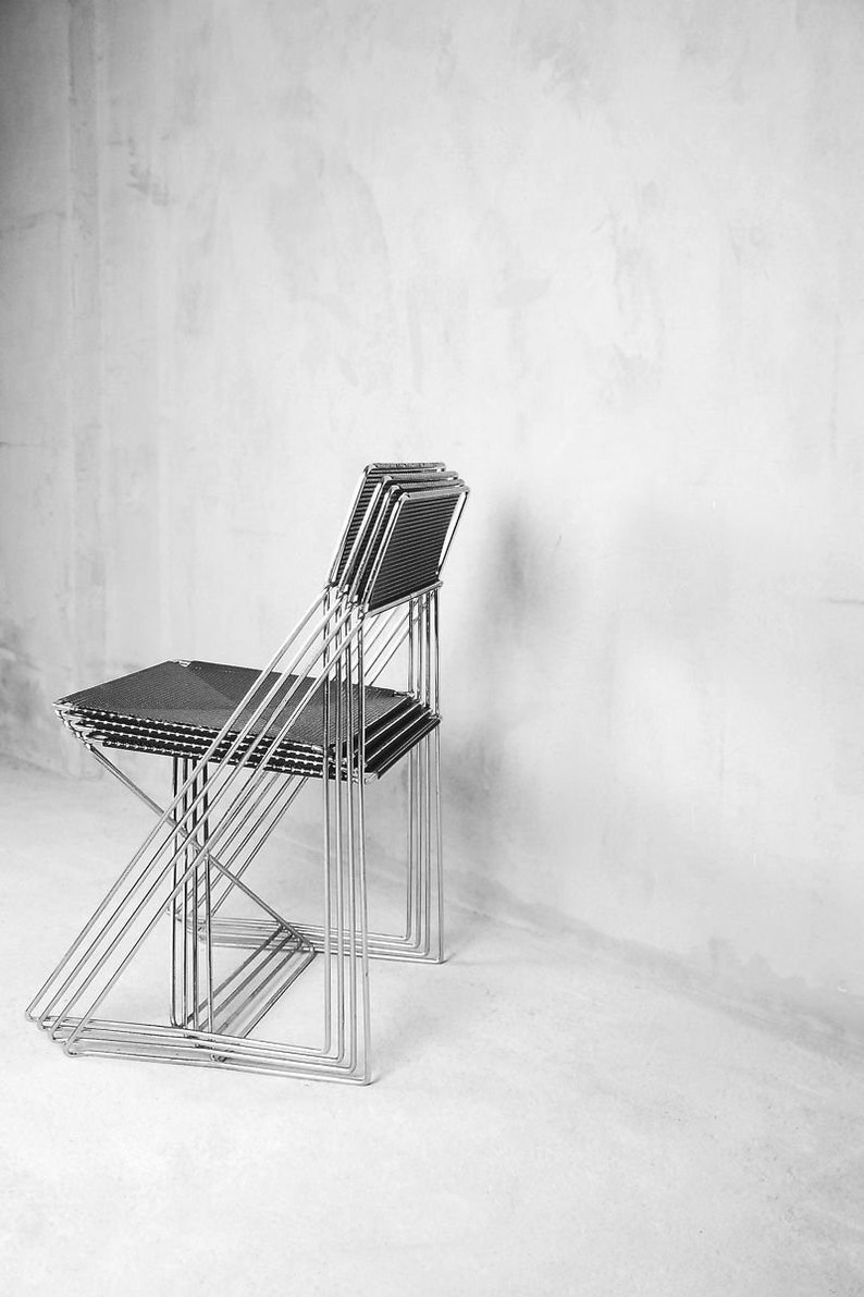 Minimalistische Metall X-Line Stühle von Niels Jérgen Haugesen für Hybodan, 1970er Jahre, 4er Set Bild 10
