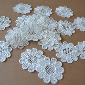 20 lace flowers, Guipure Lace, , Rosette in guipure for your creations, bridal 3D applique, wedding dress lace appliqué, Scrapbooking
