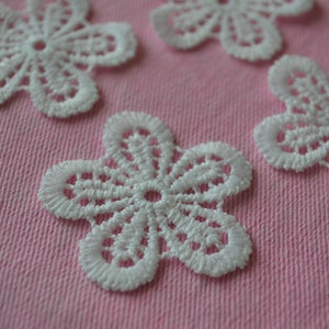 20 lace flowers, Guipure Lace, , Rosette in guipure for your creations, bridal 3D applique, wedding dress lace appliqué, Scrapbooking