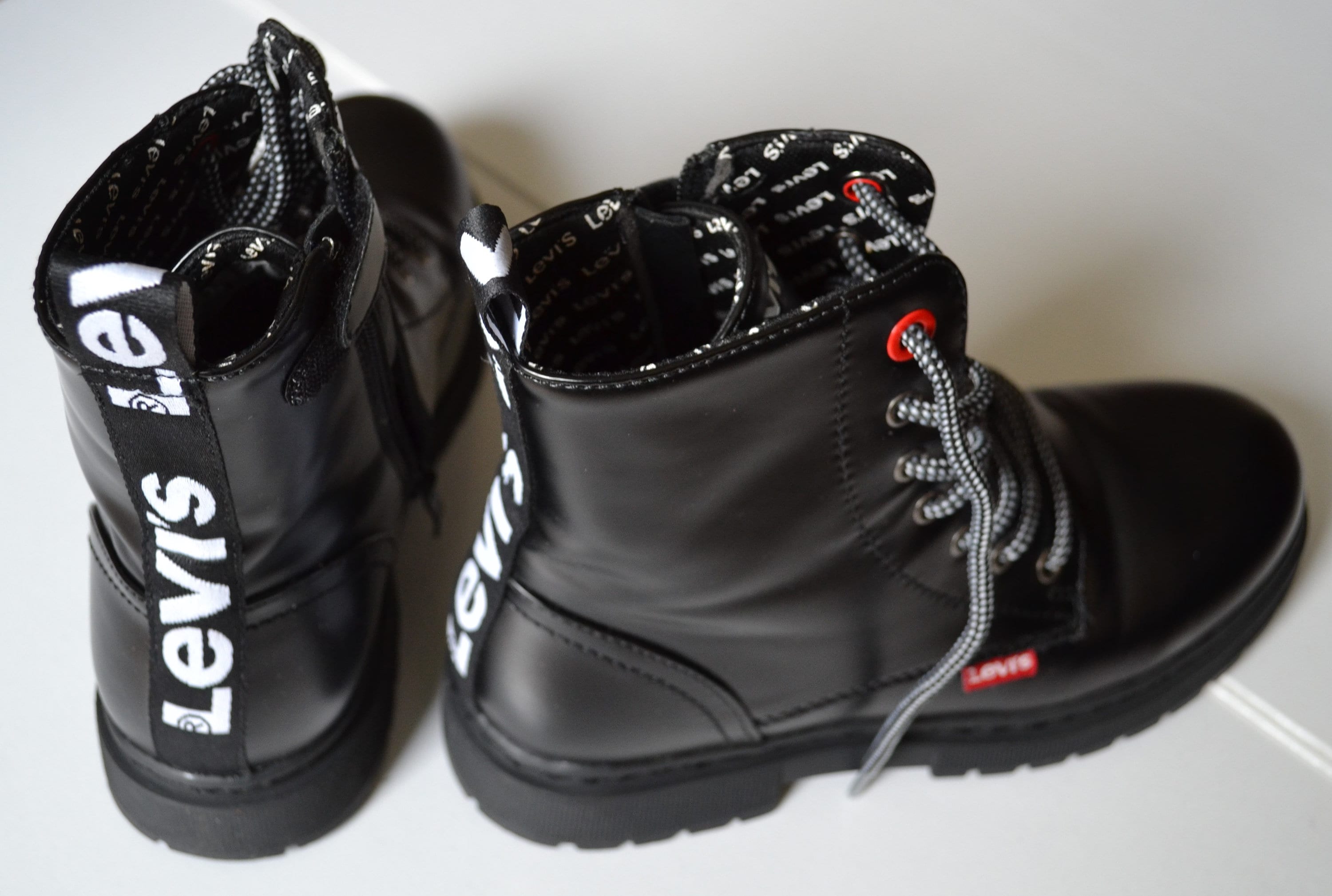 Black boots autumn boots Flat Shoes Casual Shoes Short Boots Black Booties Zipper Shoes