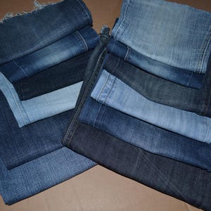 Gambe di scarto di denim, scarti di jeans, pezzi di jeans, scarti di denim riciclati