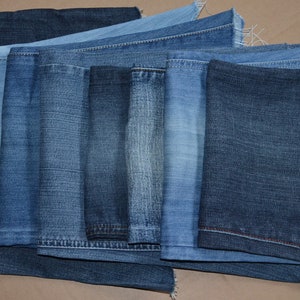 Gambe di scarto di denim, scarti di jeans, pezzi di jeans, scarti di denim riciclati