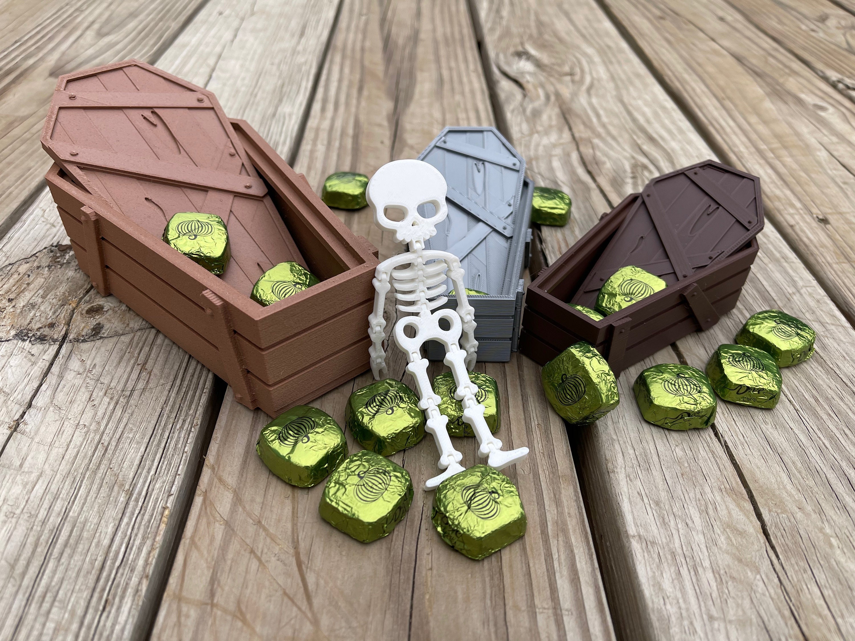 Halloween Wilton Coffin Skeleton Cake Baking Pan Spooky Cute Creepy Bones