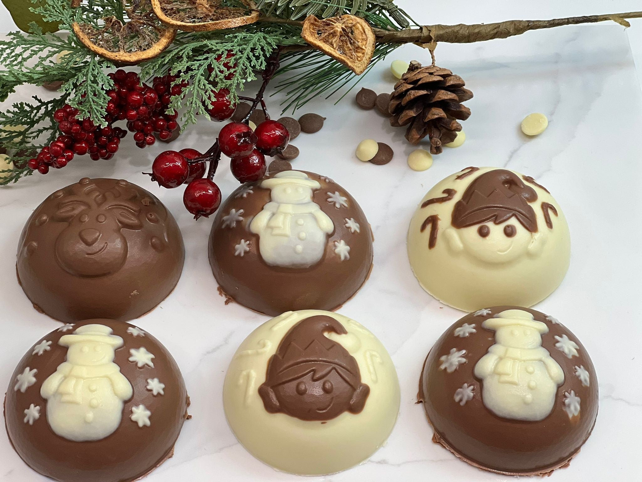 Christmas Chocolate Bauble Making Kit by KOKOE CHOCOLATES - Etsy UK
