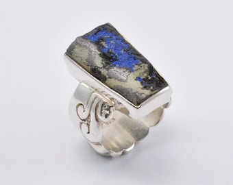 Ring mit Opal aus 925 Silber.