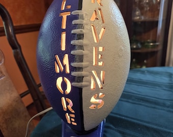 Lampada da tavolo/luce notturna a tema Baltimore Ravens.