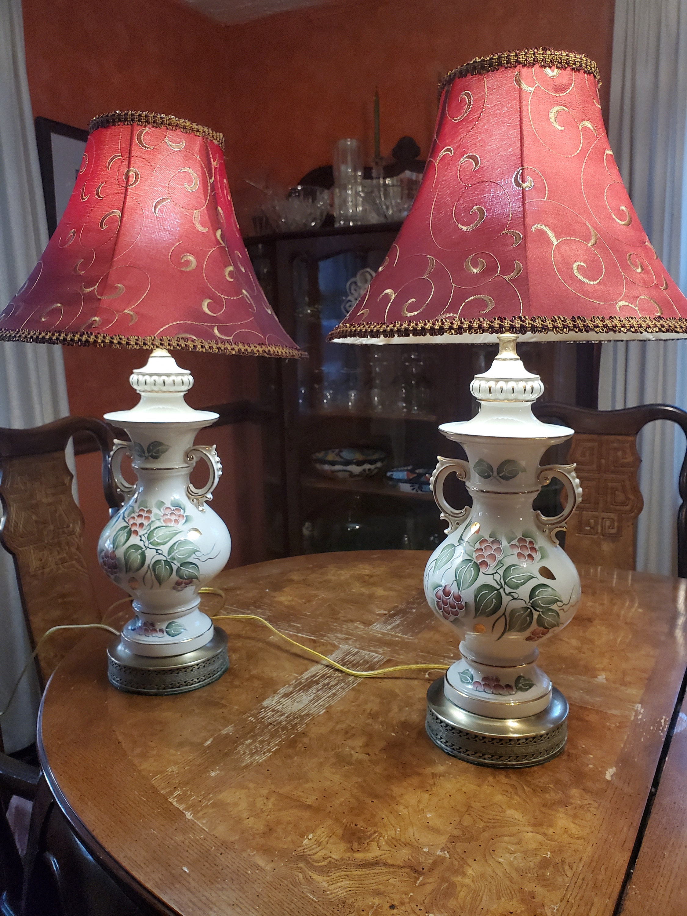 Vintage Ceramic Grapevine Lamp With Ornamental Base With Maroon