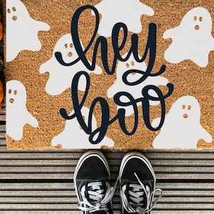 Personalized Halloween Doormat | Handmade Doormat | Fall Decor | Welcome Door Mat | Holiday decor | Ghost | Autumn