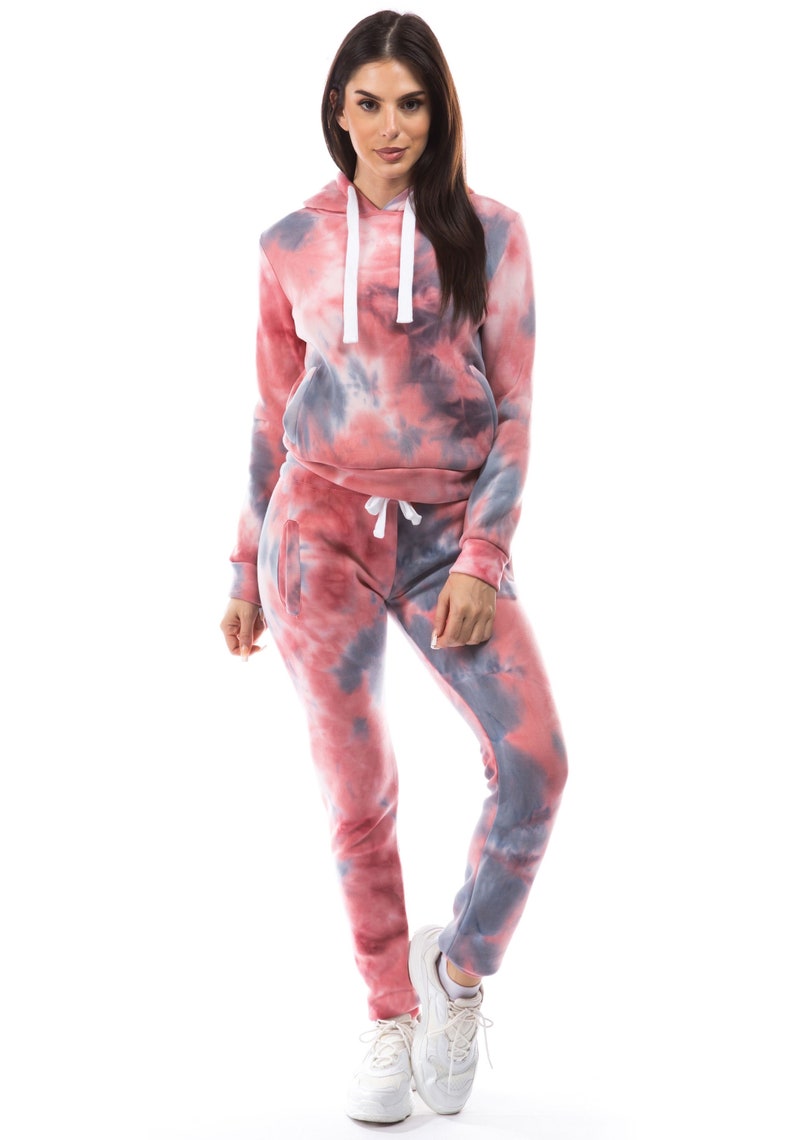 Women/'s Pull Over Tie Dye Jogger Set.