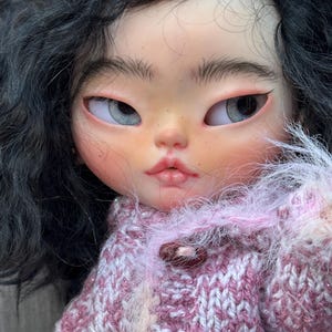 OOAK Custom Blythe Doll – Hand‑Carved Face, Mohair hair, Realistic Eyechips, Art Doll for Collectorsl, sculpted eyes, Freya image 10