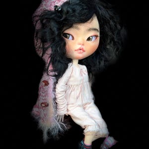 OOAK Custom Blythe Doll – Hand‑Carved Face, Mohair hair, Realistic Eyechips, Art Doll for Collectorsl, sculpted eyes, Freya image 7