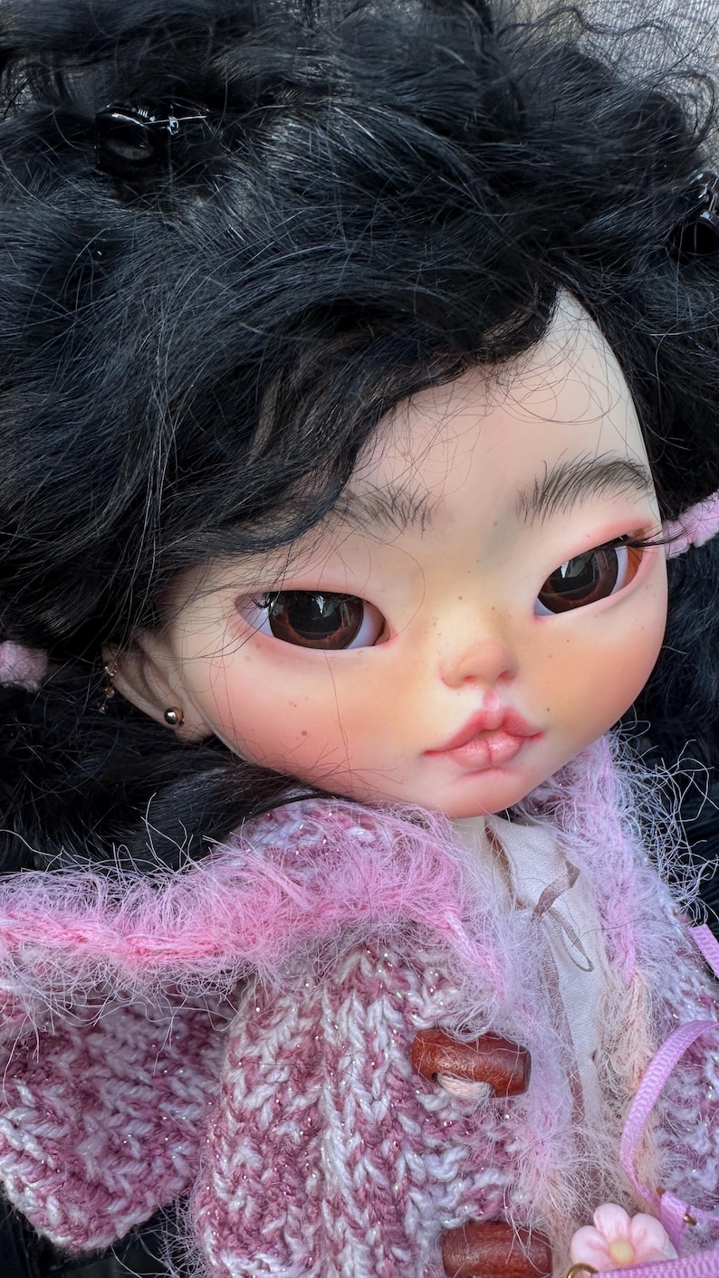 OOAK Custom Blythe Doll – Hand‑Carved Face, Mohair hair, Realistic Eyechips, Art Doll for Collectorsl, sculpted eyes, Freya image 13