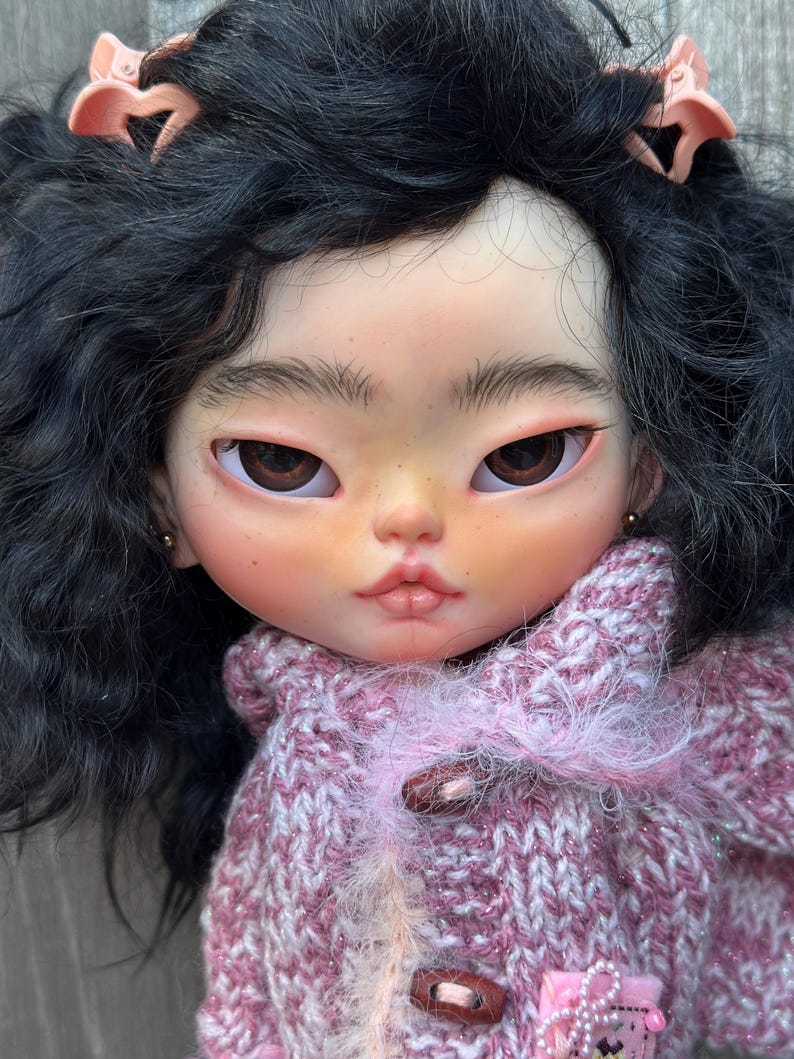 OOAK Custom Blythe Doll – Hand‑Carved Face, Mohair hair, Realistic Eyechips, Art Doll for Collectorsl, sculpted eyes, Freya image 11