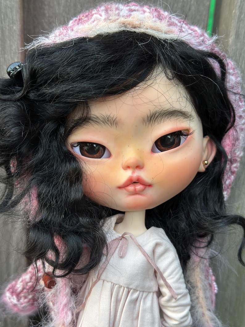 OOAK Custom Blythe Doll – Hand‑Carved Face, Mohair hair, Realistic Eyechips, Art Doll for Collectorsl, sculpted eyes, Freya image 18