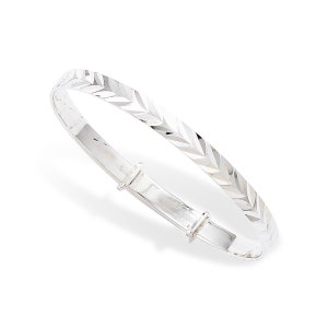 Aeon Real Sterling Silver Adjustable Baby Bangle for Girls / Boys With Diamond Cut Design.  925 Silver Baby / Childrens Bracelet
