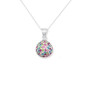 Peut inclure: Un collier en argent avec un pendentif rond recouvert de cristaux multicolores. Le pendentif est une sphère à la surface lisse et est recouvert de petits cristaux multicolores.