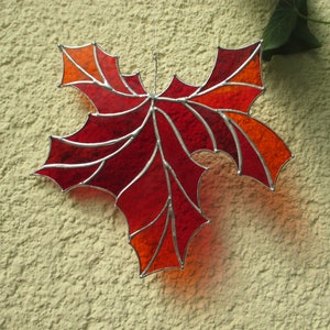 Rotes Ahornblatt aus Glas Tiffany Fensterdeko Blatt Suncatcher Handgemacht in Franken Glasbild