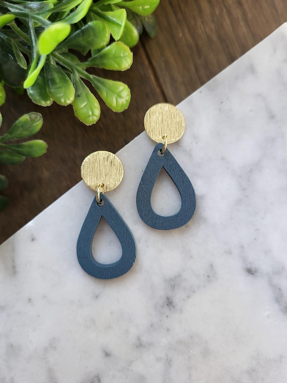 Small Teardrop Earrings.