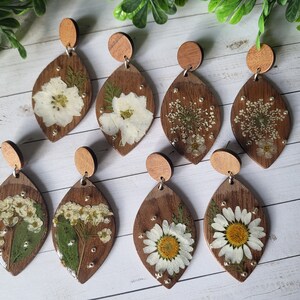 Flower Resin Earrings | Dried Flower Wood Earrings | Lightweight & Hypoallergenic Statement Earrings
