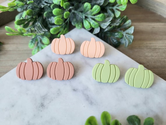 Nuetral Pumpkin Stud Earrings