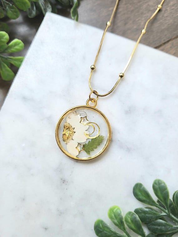 Daisy Necklace