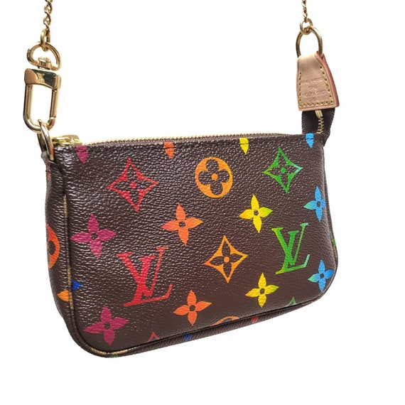 Personalized Louis Vuitton bag with exclusive hand-paint