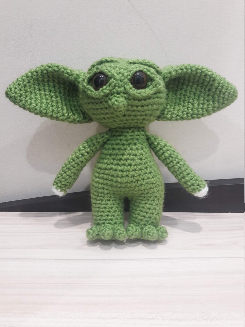 Crochet Baby Yoda PDF Pattern Amigurumi image 3