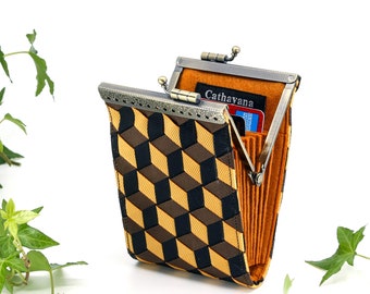 Woven Geometric Card Holder: Brocade Fabric Kiss Clasp Wallet