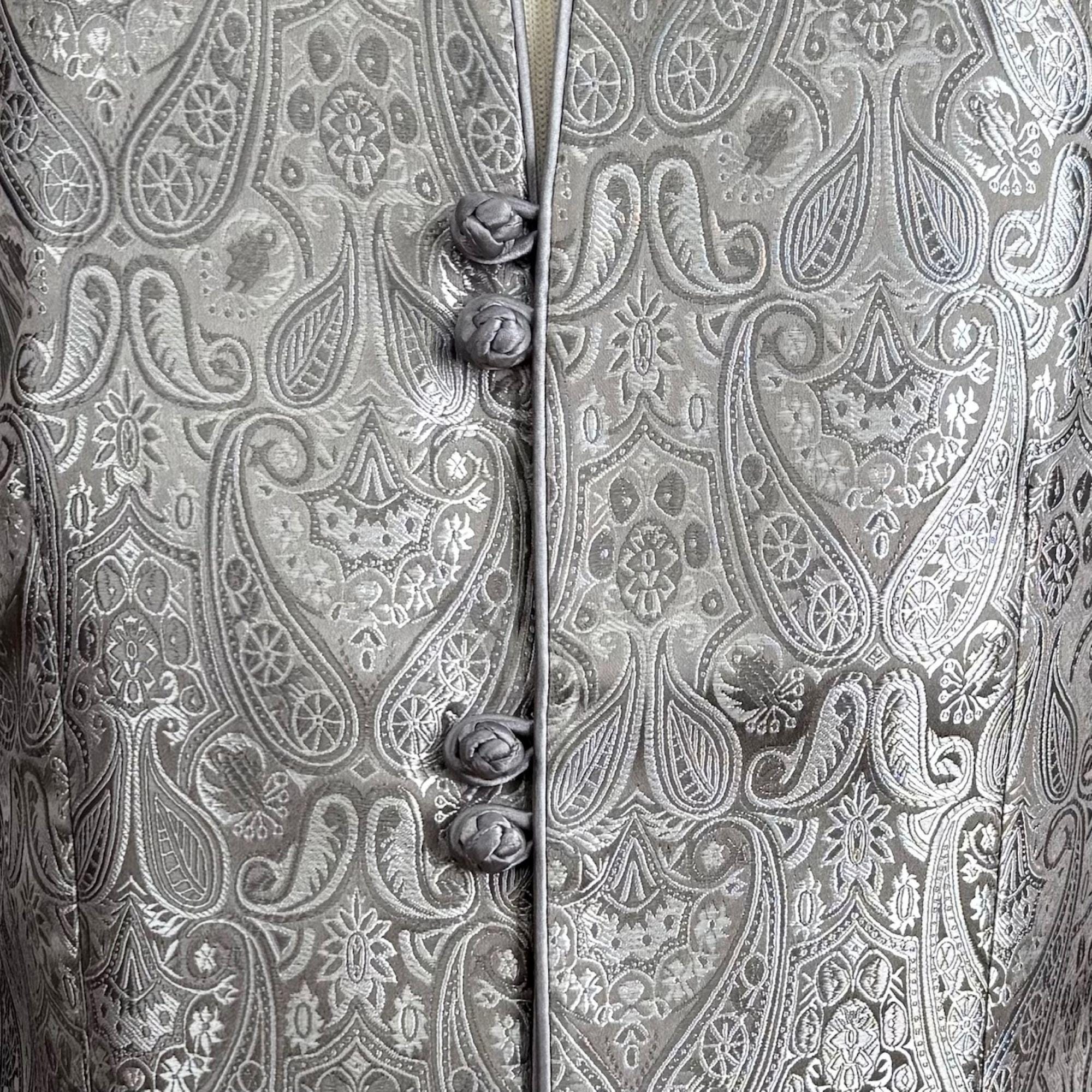 light-grey-paisley-jacket-handmade-frog-knot-closure-mother-of-the