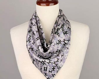 Gray Geometric Satin Scarf Necklace, Pre-Tied Neck Wrap, Magnetic Clasp, Minimalist Style