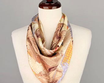 Vintage Cityscape Satin Scarf Necklace, Pre-Tied Neck Wrap, Magnetic Clasp, Beige Travel Accessory