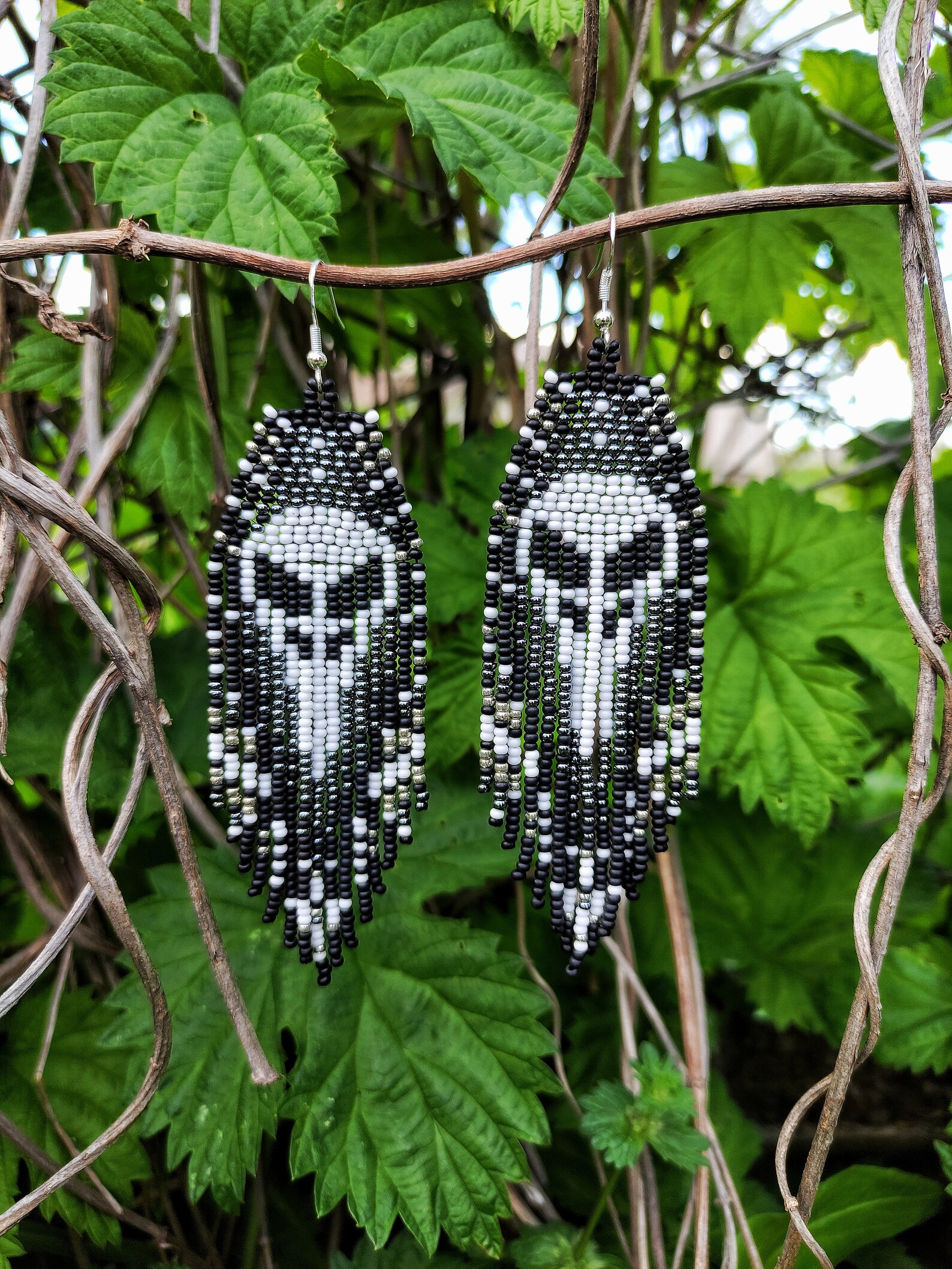 Raven Skull Beaded Earrings With Silver Seed Bead Beadwork Etsy