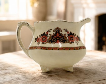 Wedgwood Creamer Pitcher Floral Pattern Scalloped Rim England Vintage 4.5"