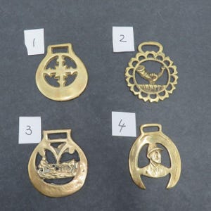 Messing PFERD Zaumzeug Rosette Medaillons Set mit 4 Reitern Vintage