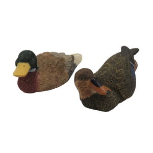 Wooden Duck Figurine Miniature Decoy Set Of 2 Vintage Decor