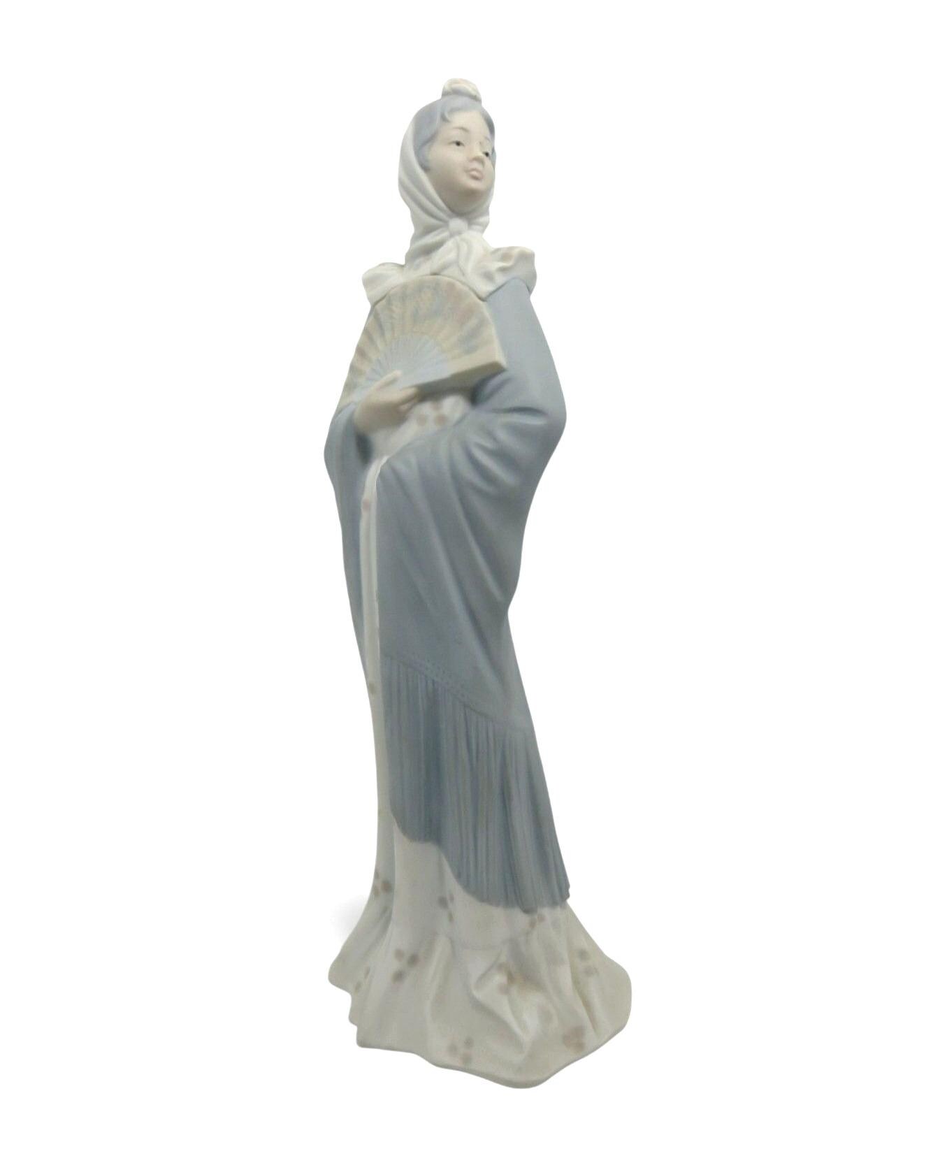 NAO by Lladro Woman With Fan Porcelain Figurine From Spain Vintage